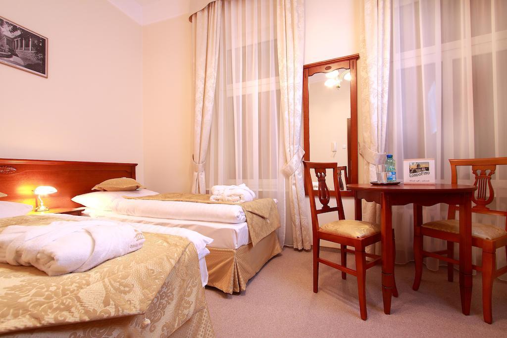 Aparthotel Zdrój Wojciech Lądek-Zdrój Habitación foto